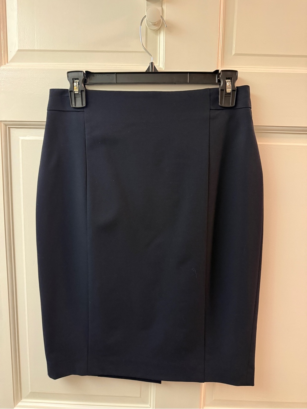 Ann Taylor Navy Pencil Skirt - Sleek Tailored Design